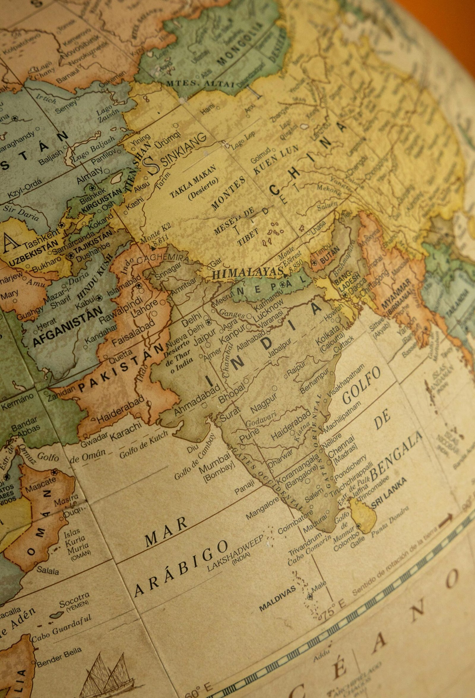 Carte du monde ancienne pour choisir sa destination et planifier un voyage